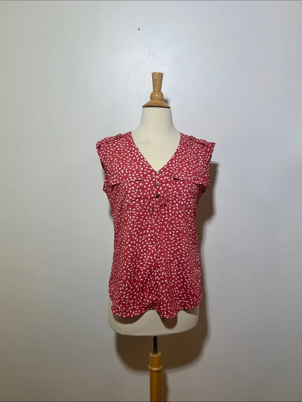 New York &‎ Company Sleeveless Printed Blouse